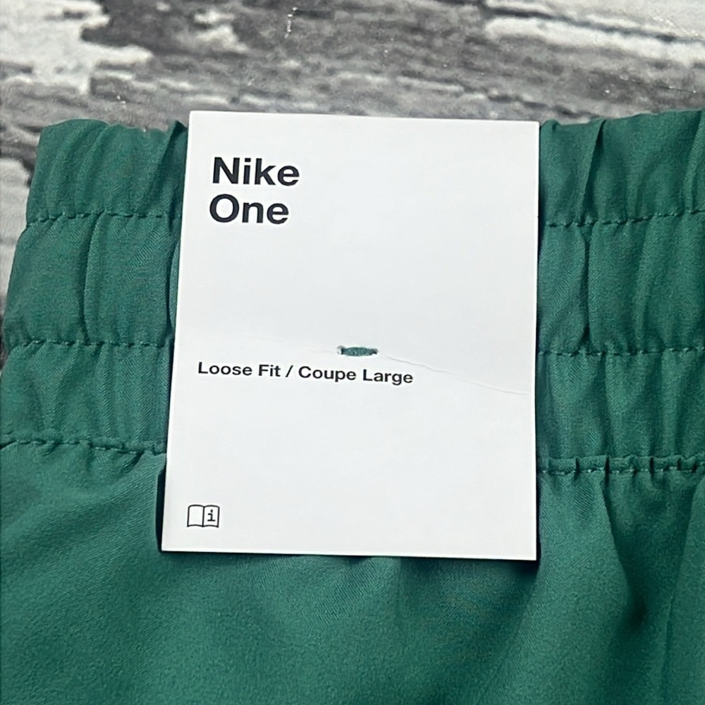 Nike Girls' Dri-FIT One High-Waisted Woven Training Shorts Size Large - Picture 10 of 11